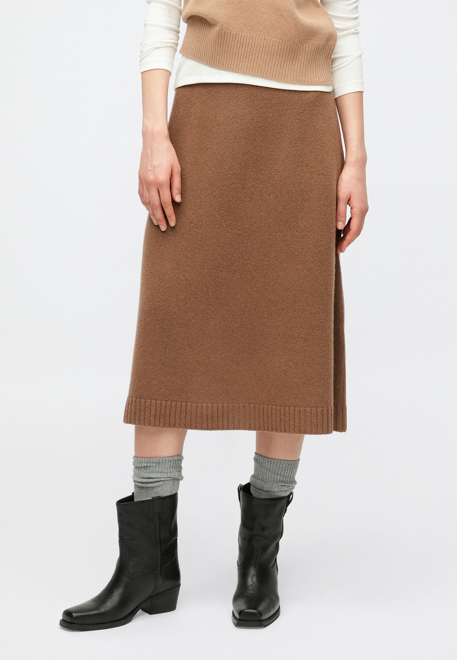 Юбка Weekend Max Mara BARNABA, Nocciola/Brown
Юбка Weekend Max Mara BARNABA, Nocciola/Brown