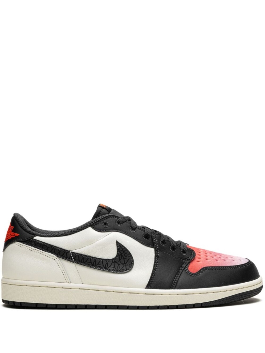 Кроссовки Air 1 "Пари Сен-Жермен" Jordan, черный
Кроссовки Air 1 "Пари Сен-Жермен" Jordan, черный