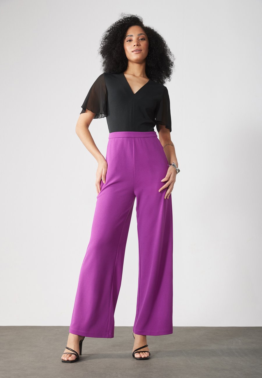 Комбинезон Anna Field Jumpsuit, Black/Hollyhock/Black
Комбинезон Anna Field Jumpsuit, Black/Hollyhock/Black