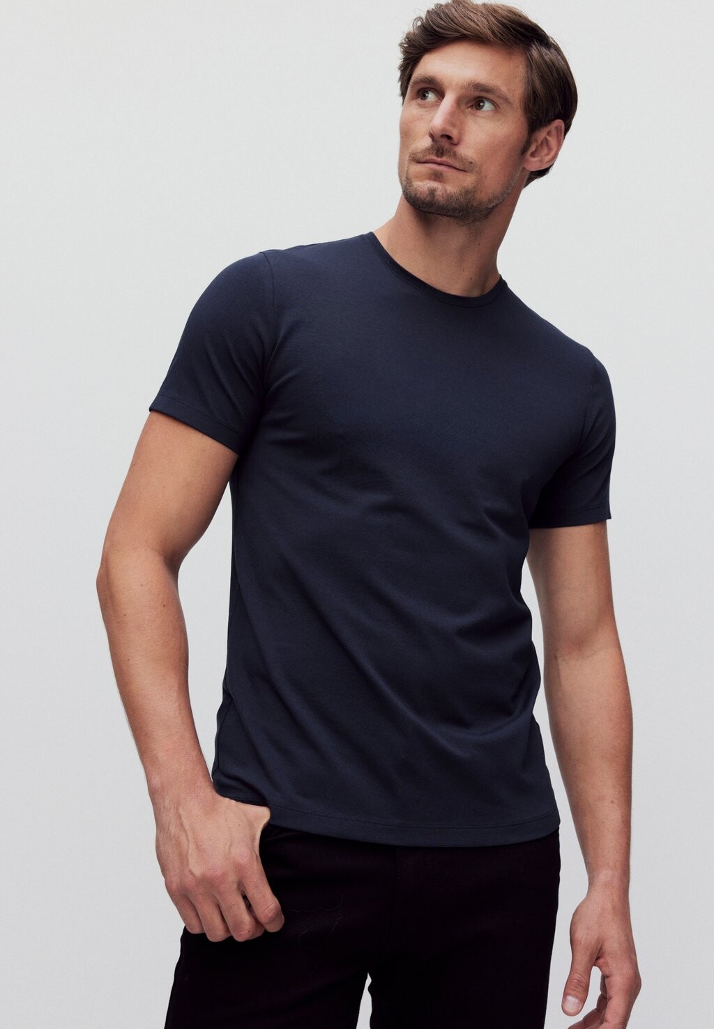 Футболка базовая CORE BASIC SLIM FIT� Bläck, цвет dark sapphire
Футболка базовая CORE BASIC SLIM FIT� Bläck, цвет dark sapphire