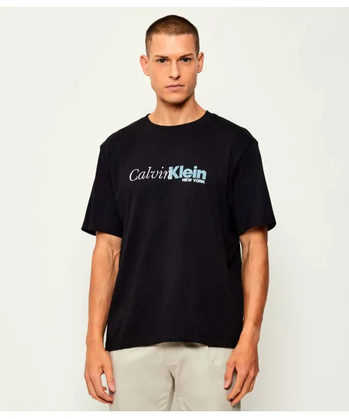 Футболка Relaxed fit Calvin Klein, черный 
Футболка Relaxed fit Calvin Klein, черный