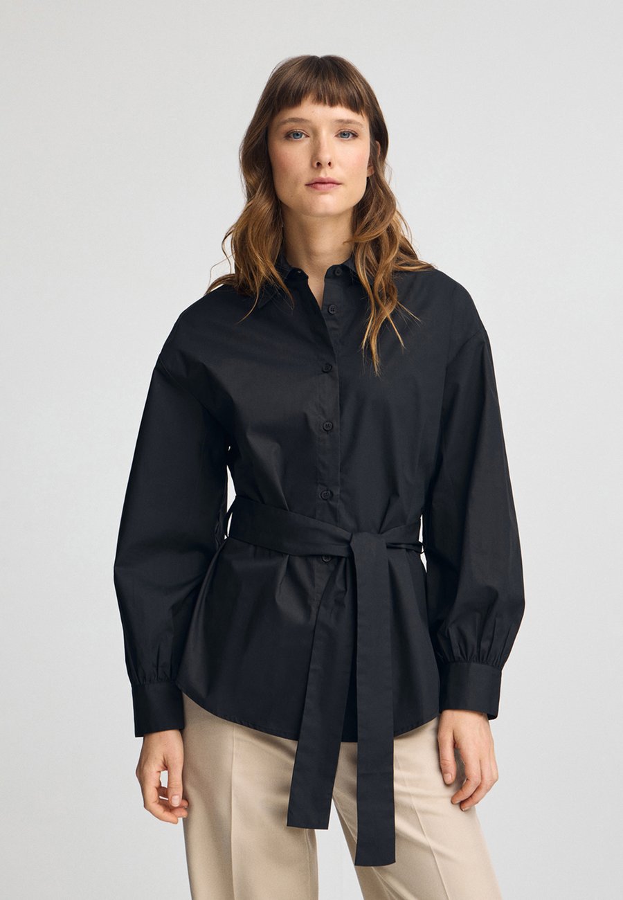 Блуза Polo Club Button-down blouse, Black
Блуза Polo Club Button-down blouse, Black