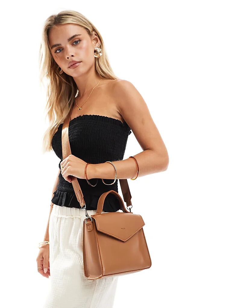 Маленькая сумка PASQ с клапаном на ручке и через плечо, бежевого цвета
Маленькая сумка PASQ с клапаном на ручке и через плечо, бежевого цвета