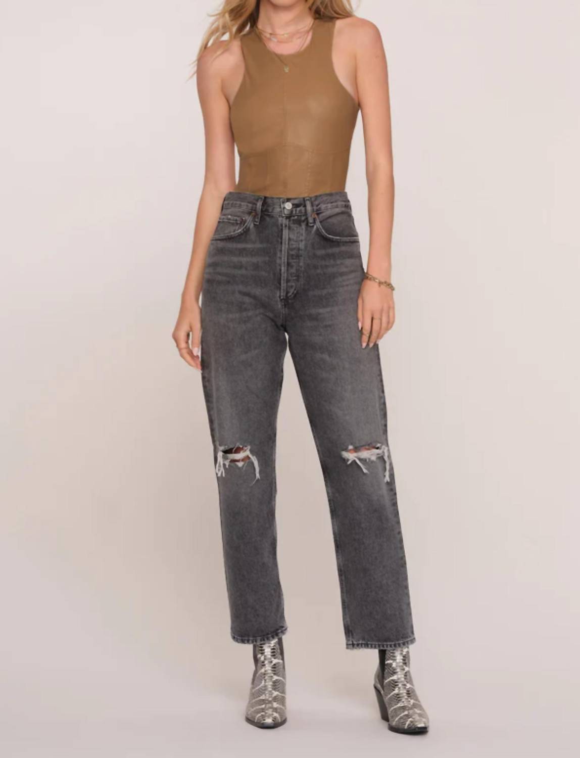 Топ Джолин в цвете Camel heartloom
Топ Джолин в цвете Camel heartloom