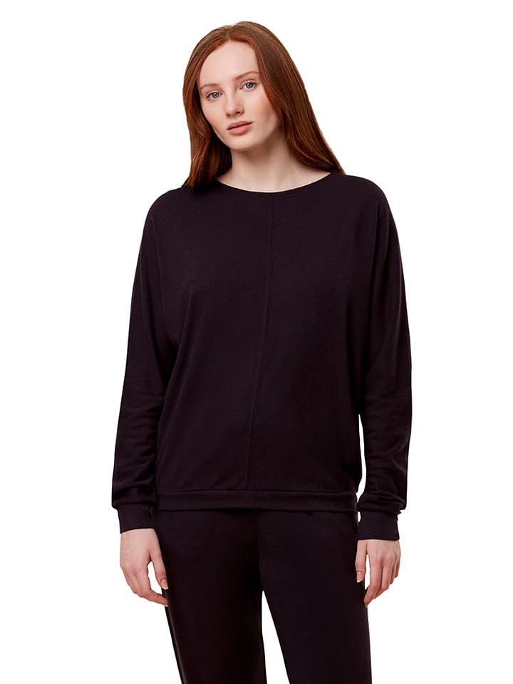 Пуловер Triumph, цвет aubergine
Пуловер Triumph, цвет aubergine