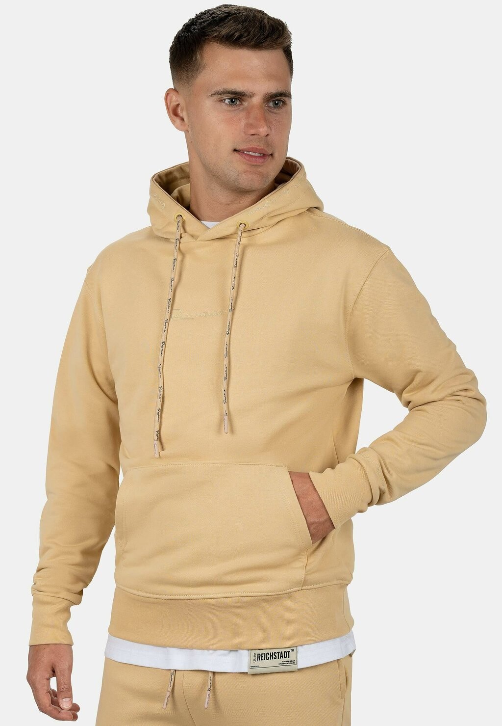 Толстовка с капюшоном Reichstadt, бежевый
Толстовка с капюшоном Reichstadt, бежевый
