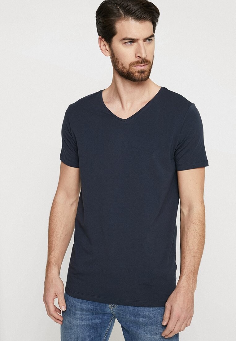 Базовая футболка 2 PACK Petrol Industries, темно-синий
Базовая футболка 2 PACK Petrol Industries, темно-синий