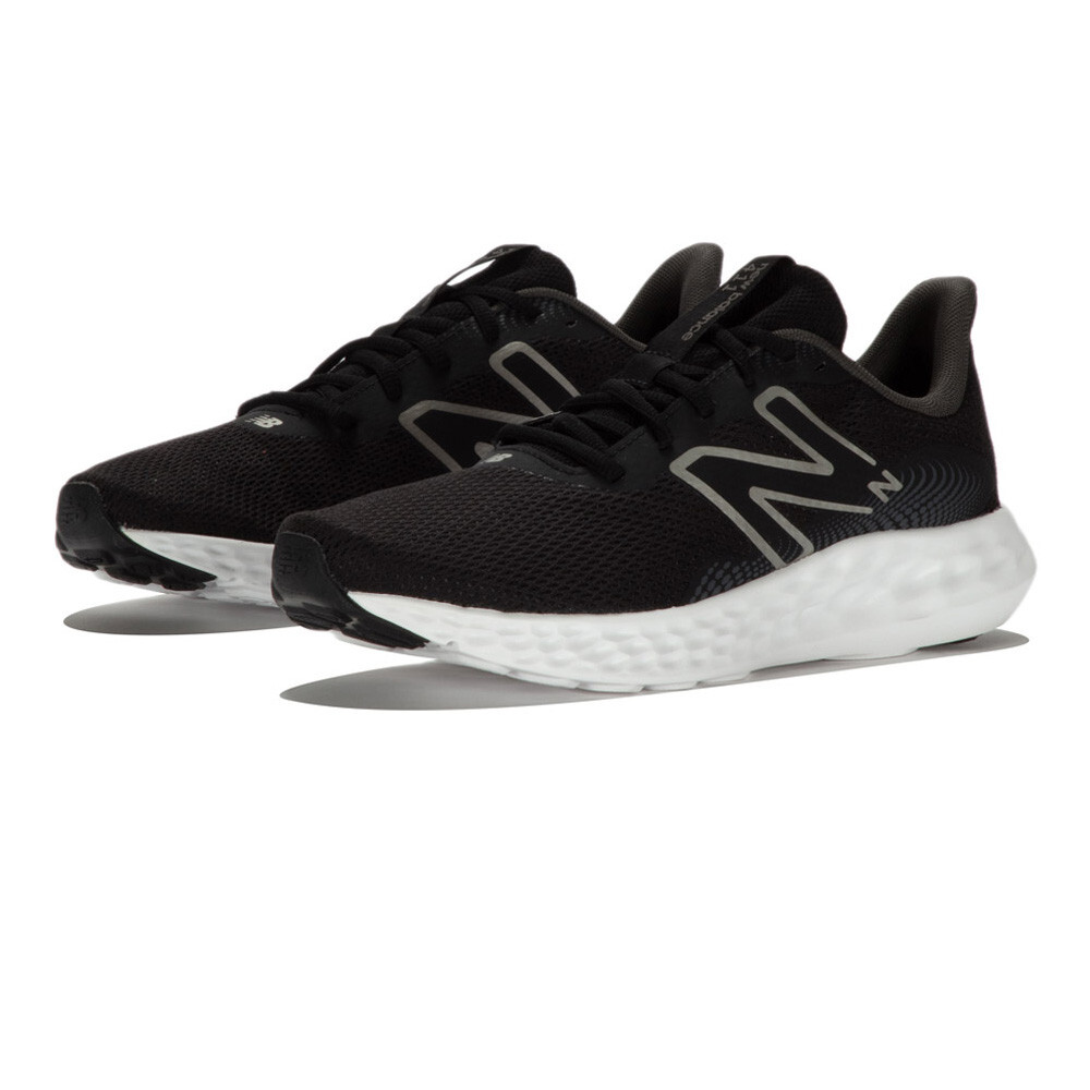 Кроссовки для бега New Balance 411v3 (2E Width), черный
Кроссовки для бега New Balance 411v3 (2E Width), черный