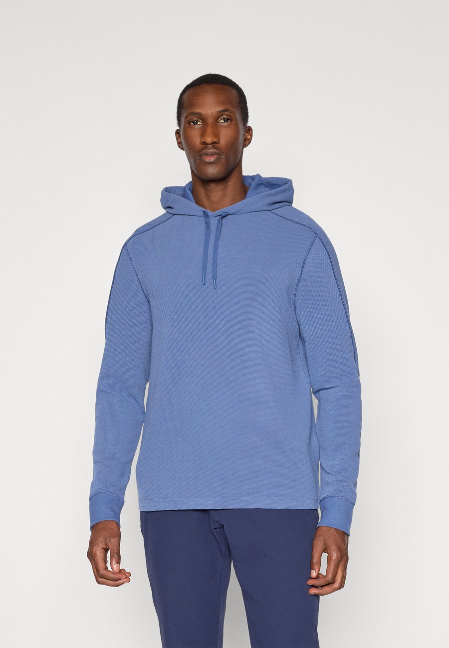 Худи Polo Ralph Lauren PERFORMANCE WAFFLE-KNIT HOODIE, Old Royal/Mottled Royal Blue
Худи Polo Ralph Lauren PERFORMANCE WAFFLE-KNIT HOODIE, Old Royal/Mottled Royal Blue