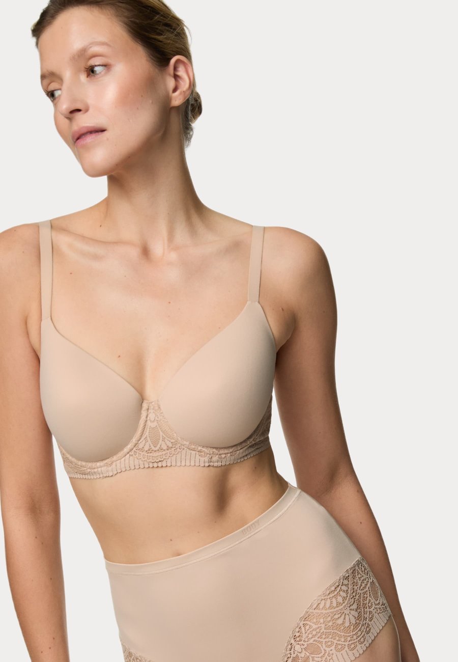 Бюстгальтер Marks & Spencer FULL CUP A-E , Opaline/Beige
Бюстгальтер Marks & Spencer FULL CUP A-E , Opaline/Beige