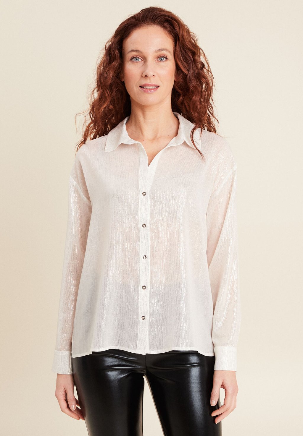 Блузка на пуговицах Breal, белый
Блузка на пуговицах Breal, белый