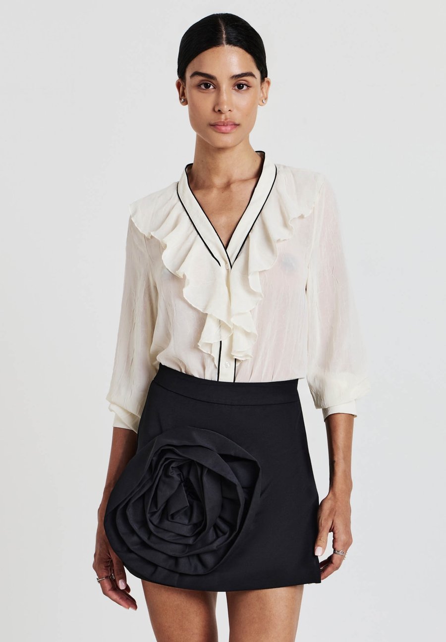 Юбка Calliope Shorts, Ultrablack/Black
Юбка Calliope Shorts, Ultrablack/Black