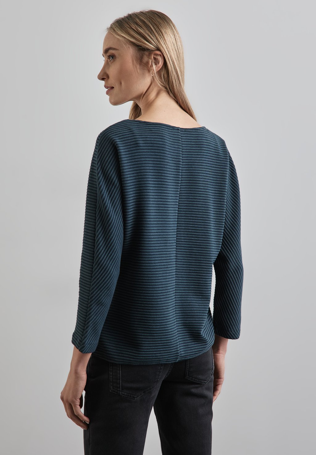 Топ с длинными рукавами MIT DIAGONALSTRUKTUR Street One, темно-зеленый
Топ с длинными рукавами MIT DIAGONALSTRUKTUR Street One, темно-зеленый