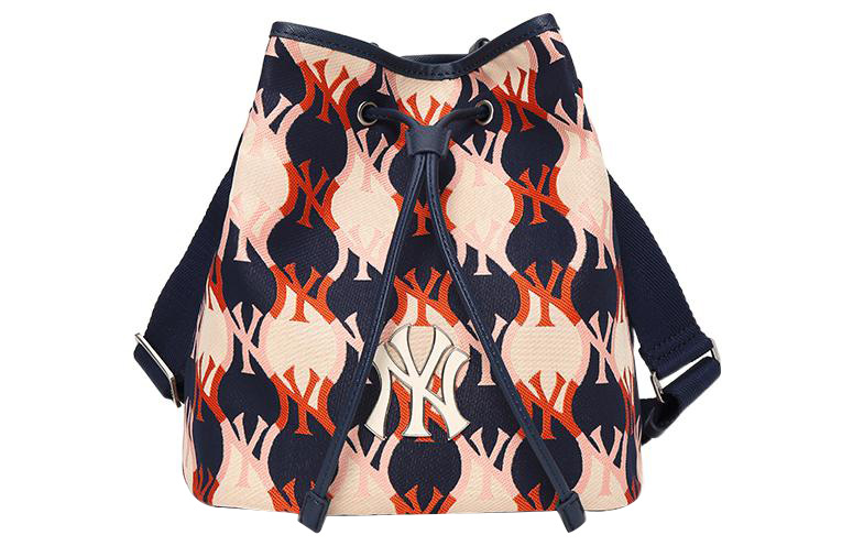 MLB Сумка-ведро из коллекции Monogram
MLB Сумка-ведро из коллекции Monogram