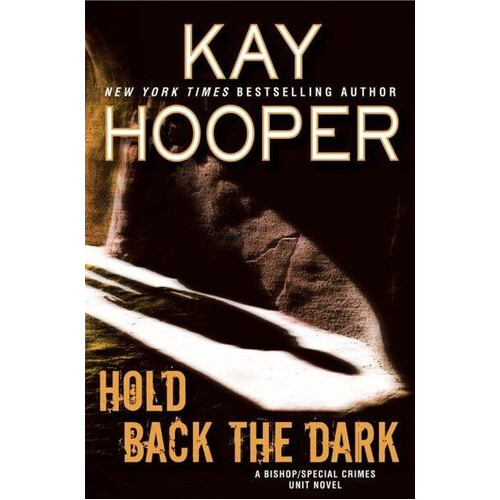 Книга Hold Back The Dark
Книга Hold Back The Dark