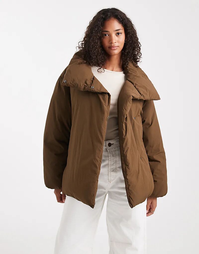 Стеганая куртка ASOS DESIGN с воротником-стойкой оливкового цвета
Стеганая куртка ASOS DESIGN с воротником-стойкой оливкового цвета