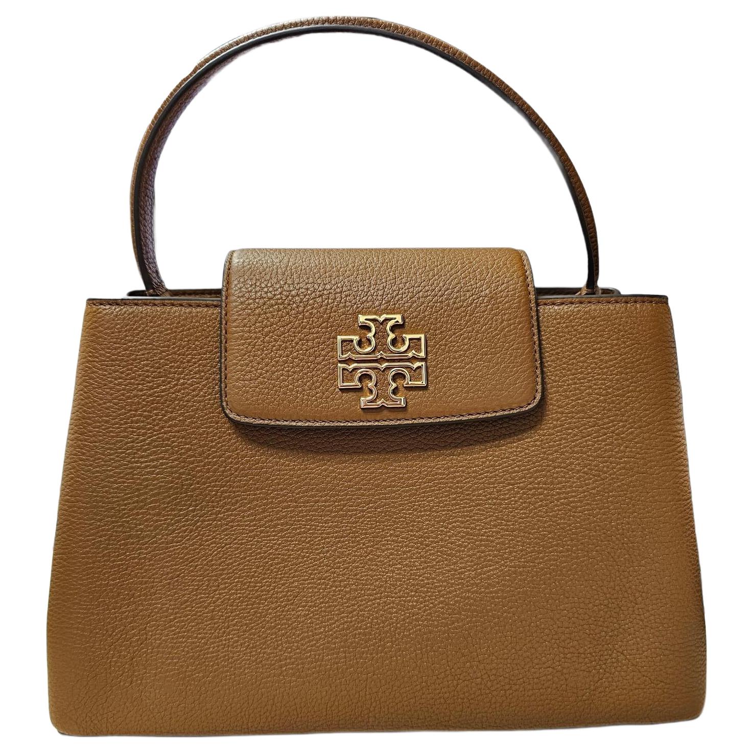 TORY BURCH Кожаная наплечная сумка Britten, кроссбоди, маленькая женская сумка, цвет elk brown
TORY BURCH Кожаная наплечная сумка Britten, кроссбоди, маленькая женская сумка, цвет elk brown