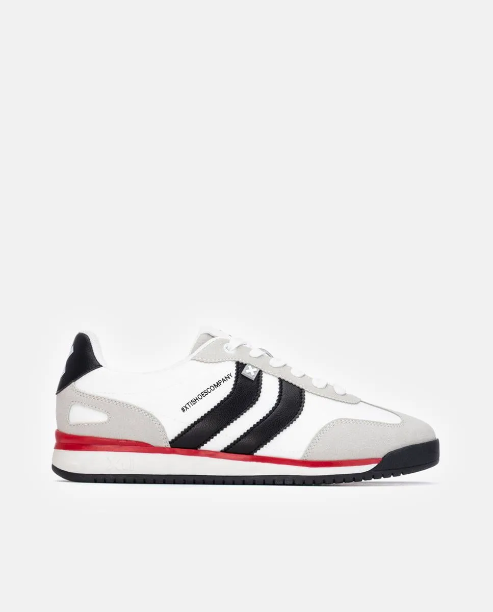 Мужские спортивные кроссовки со шнуровкой Xti, белый/черный
Мужские спортивные кроссовки со шнуровкой Xti, белый/черный