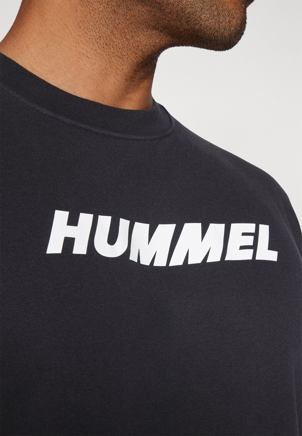 Толстовка ELEMENTAL Hummel, черный
Толстовка ELEMENTAL Hummel, черный