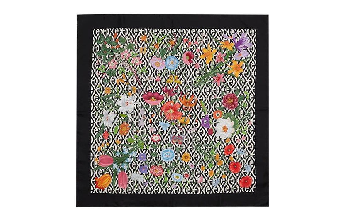 GUCCI Шелковый шарф Women's Black, Black
GUCCI Шелковый шарф Women's Black, Black