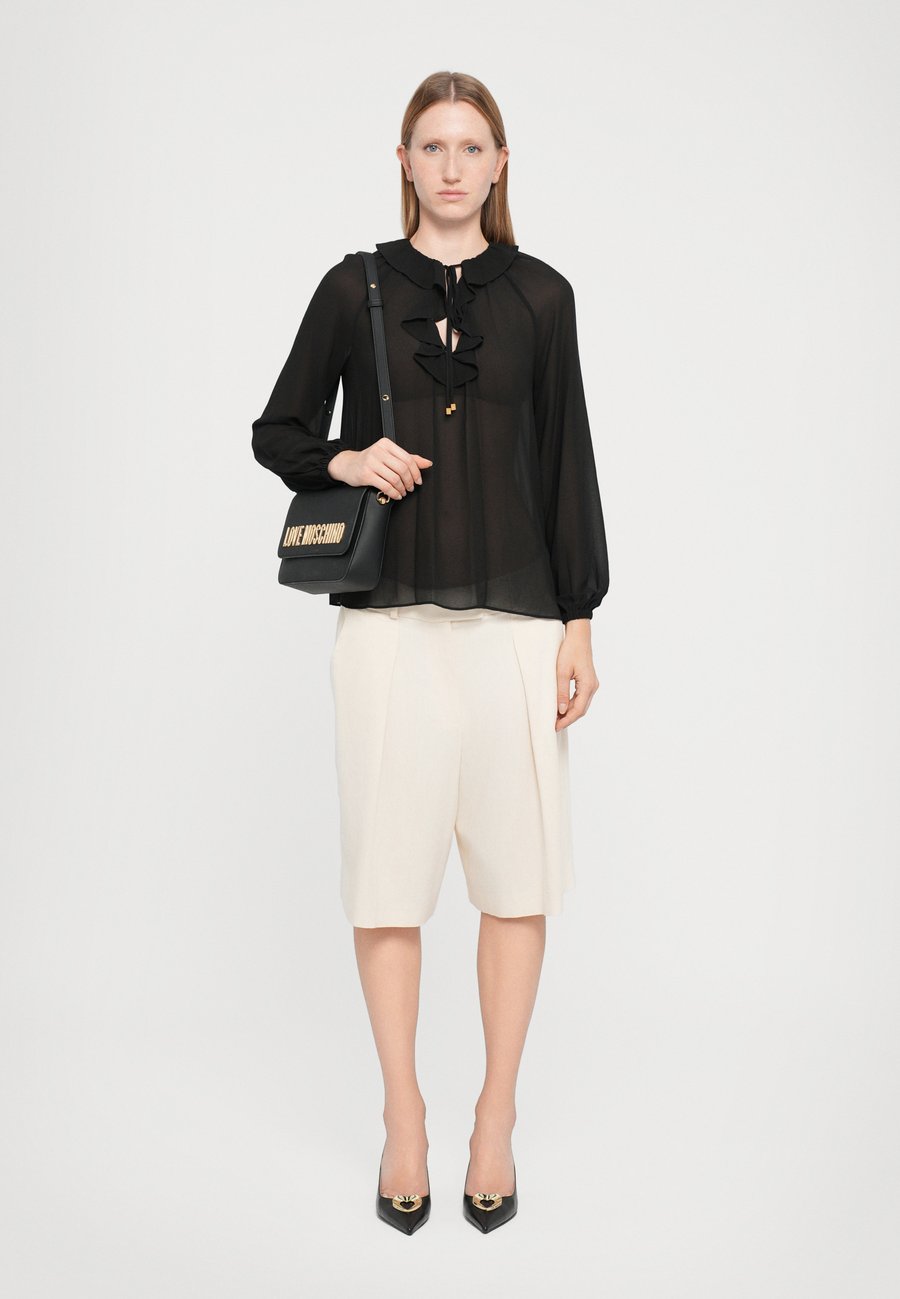 Сумка Love Moschino BOLD LOVE, Black
Сумка Love Moschino BOLD LOVE, Black