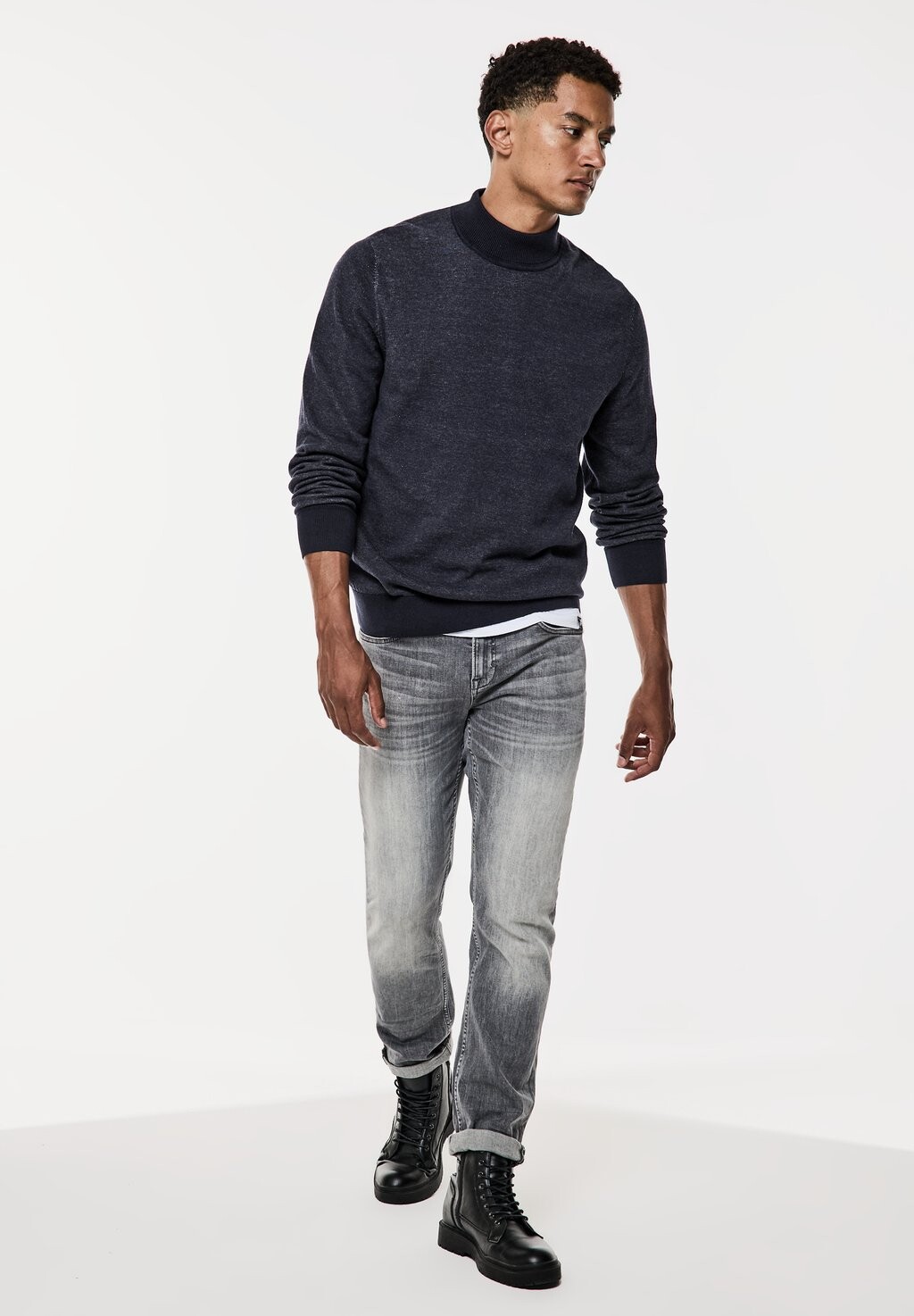 Джемпер IN TWO TONE OPTIK Street One MEN, неоновый синий
Джемпер IN TWO TONE OPTIK Street One MEN, неоновый синий