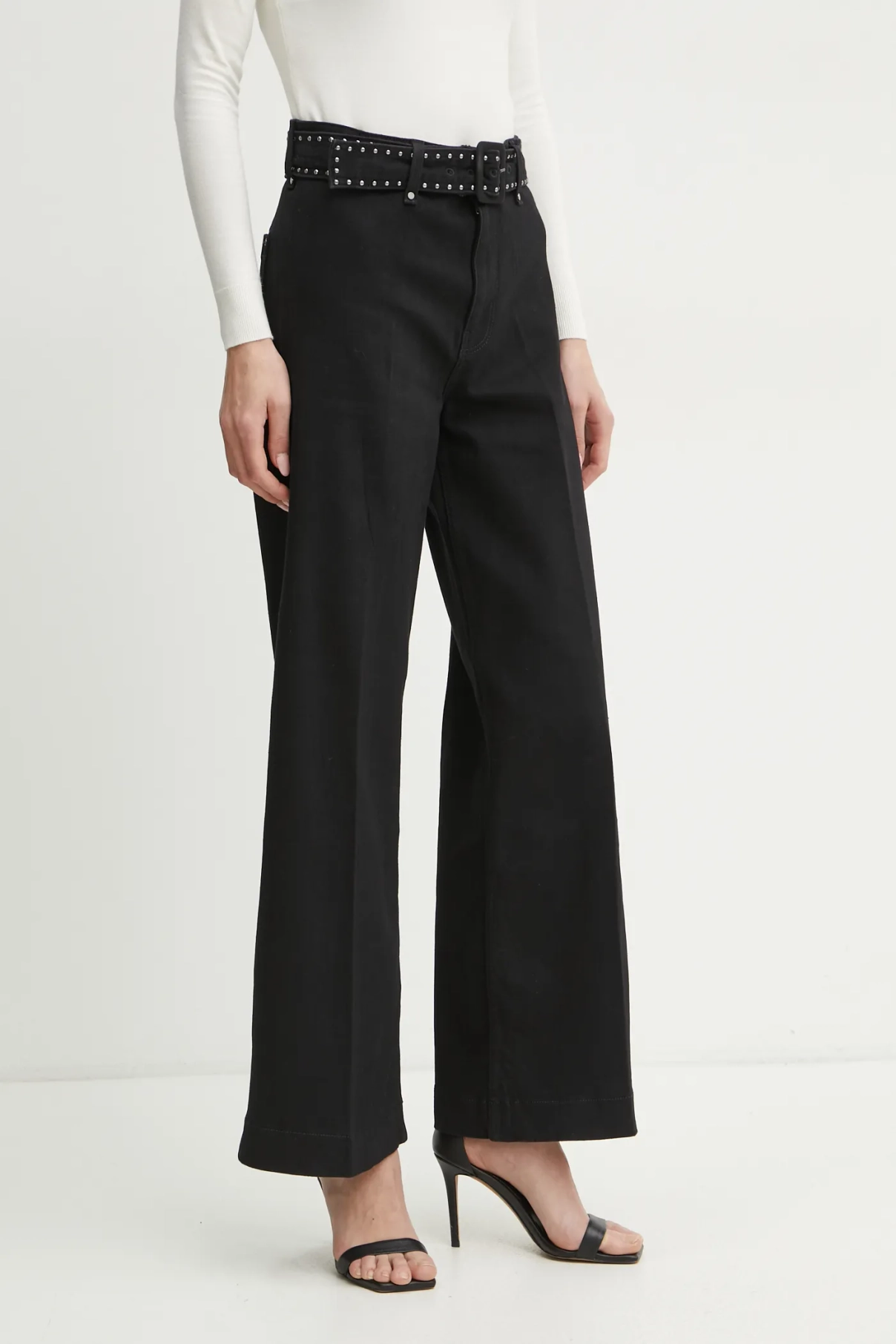 Джинсы Guess, черный
Джинсы Guess, черный