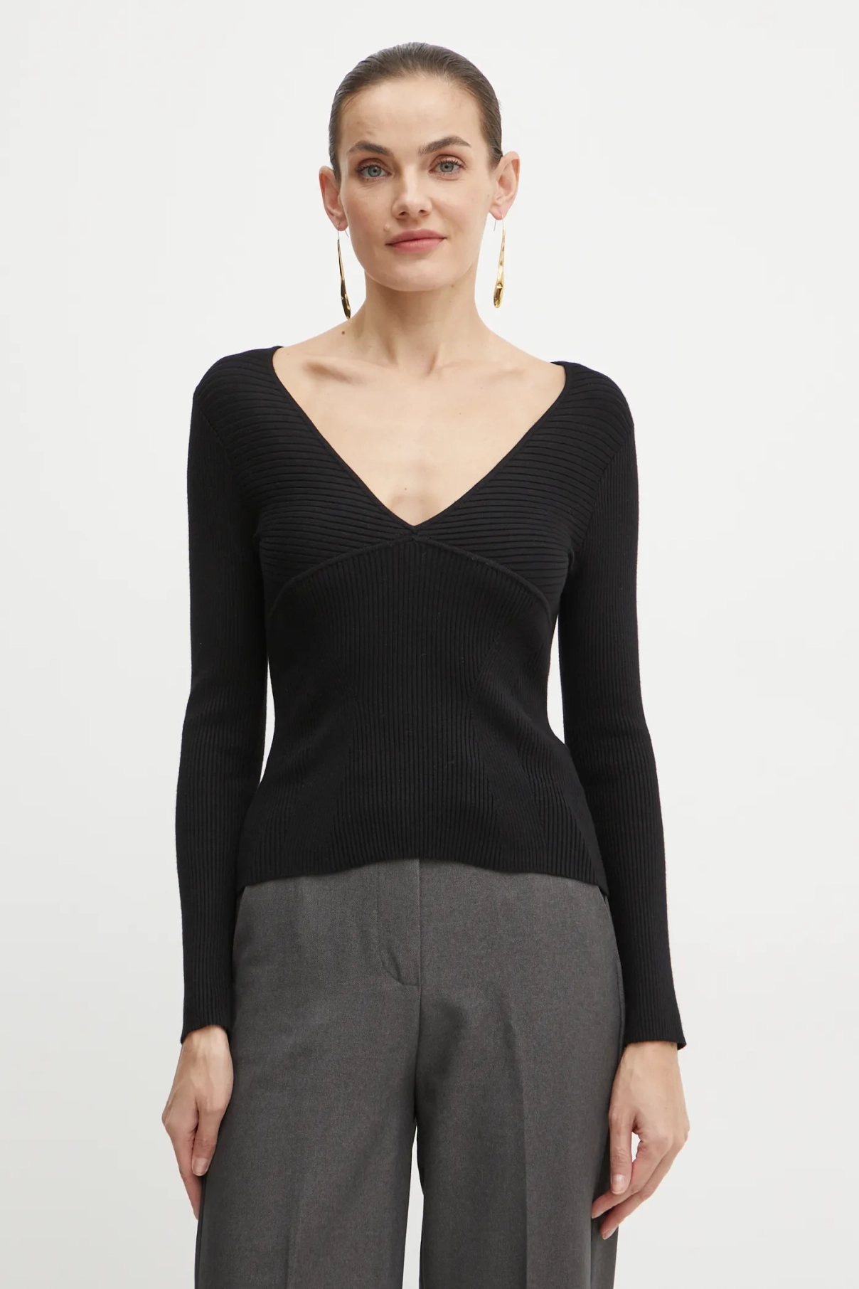 Свитер ЦИРИЛА Guess, черный
Свитер ЦИРИЛА Guess, черный