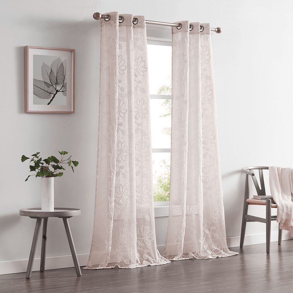Комплект из 2 льняных текстурированных оконных панелей Dainty Home Rita с объемной цветочной вышивкой из синели, цвет Blush
Комплект из 2 льняных текстурированных оконных панелей Dainty Home Rita с объемной цветочной вышивкой из синели, цвет Blush