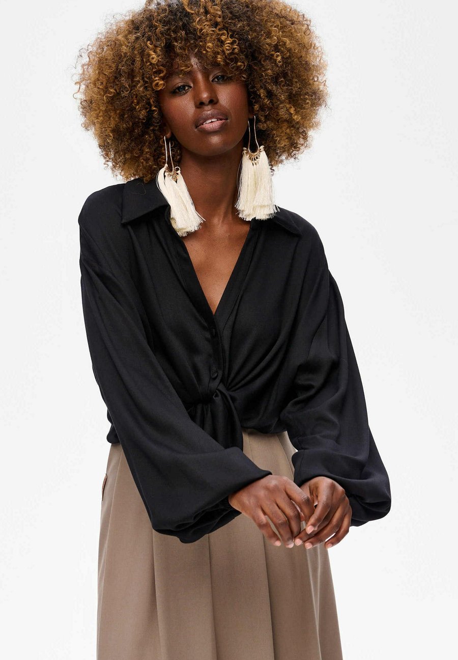 Блуза blue shadow BIBI, Black
Блуза blue shadow BIBI, Black