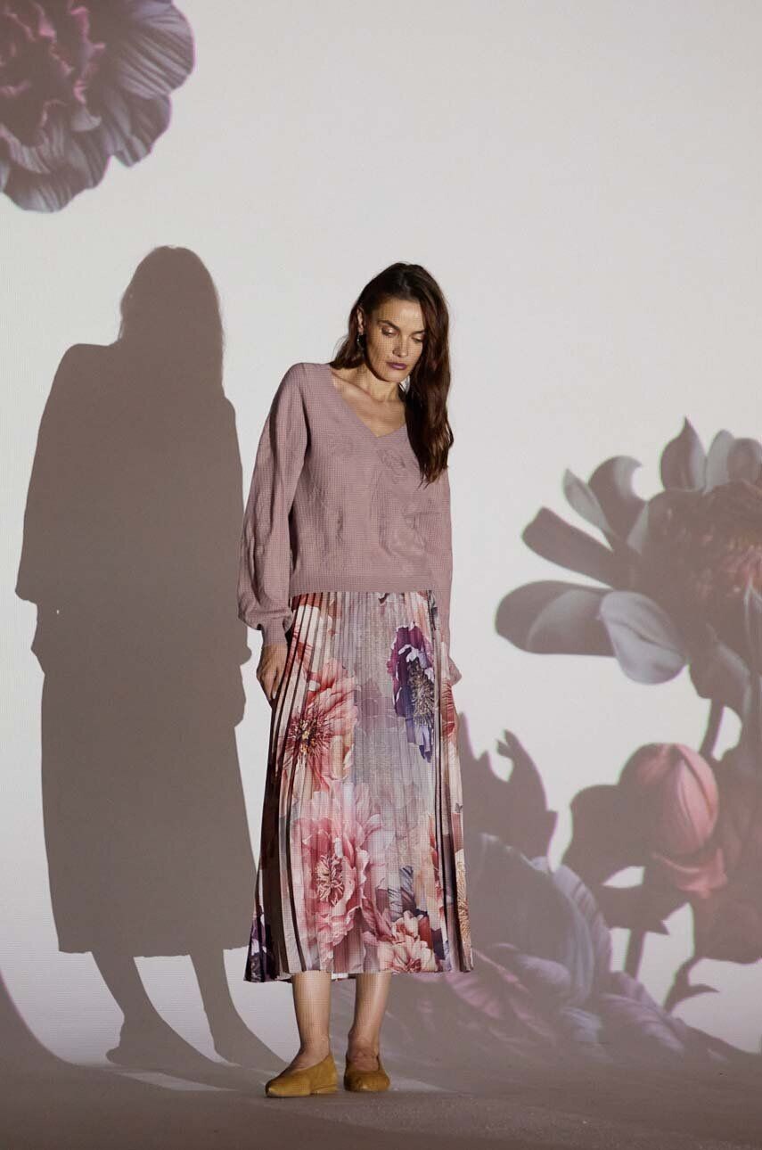 Свитер Medicine, розовый
Свитер Medicine, розовый