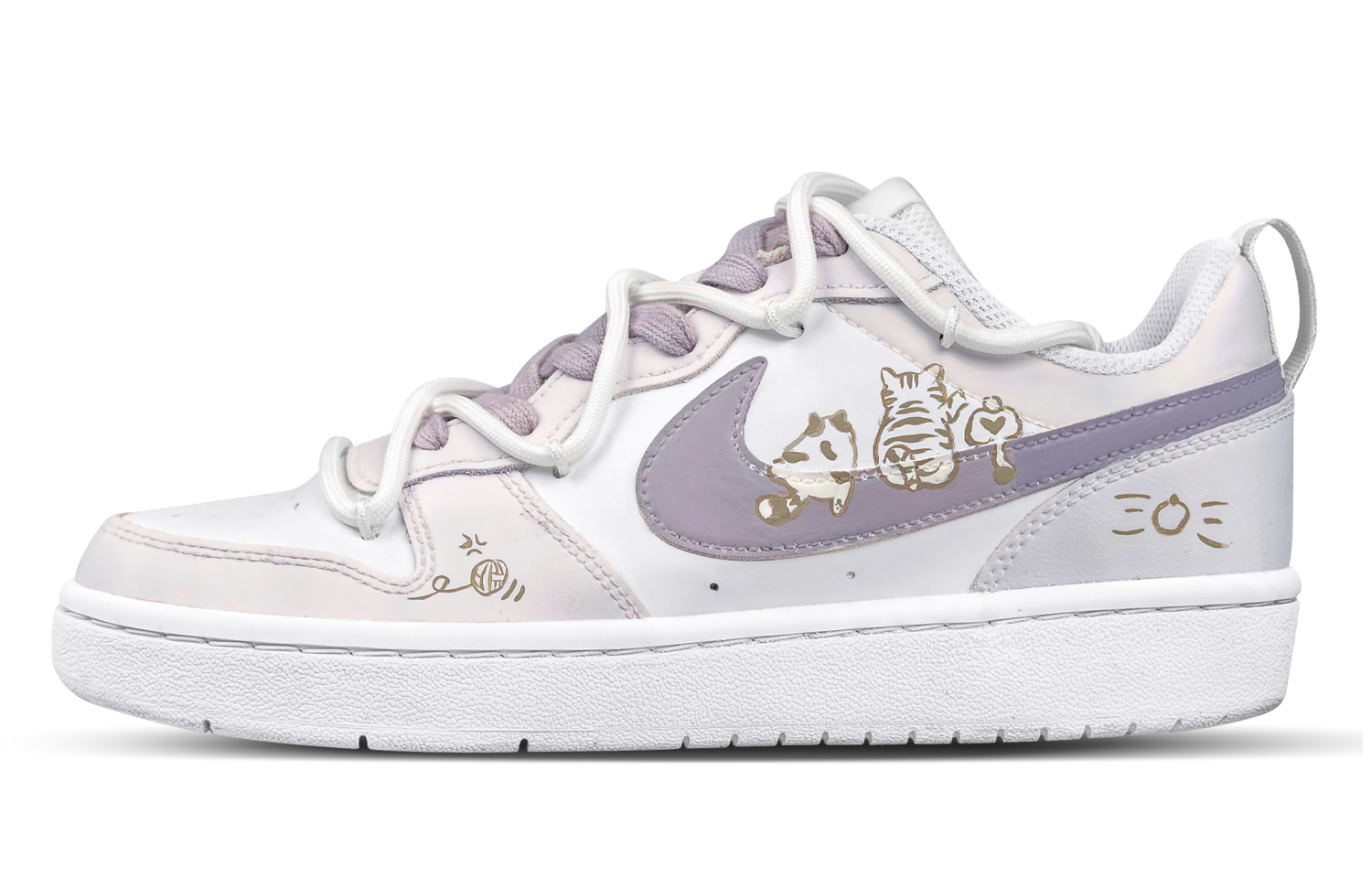 Nike Court Borough Three Meows нескользящие низкие скейтерские кроссовки Purple детские
Nike Court Borough Three Meows нескользящие низкие скейтерские кроссовки Purple детские