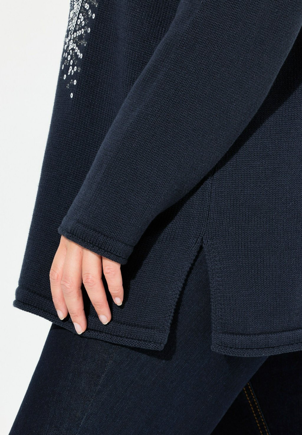 Джемпер STAR ROLLED Ulla Popken, темно-синий
Джемпер STAR ROLLED Ulla Popken, темно-синий