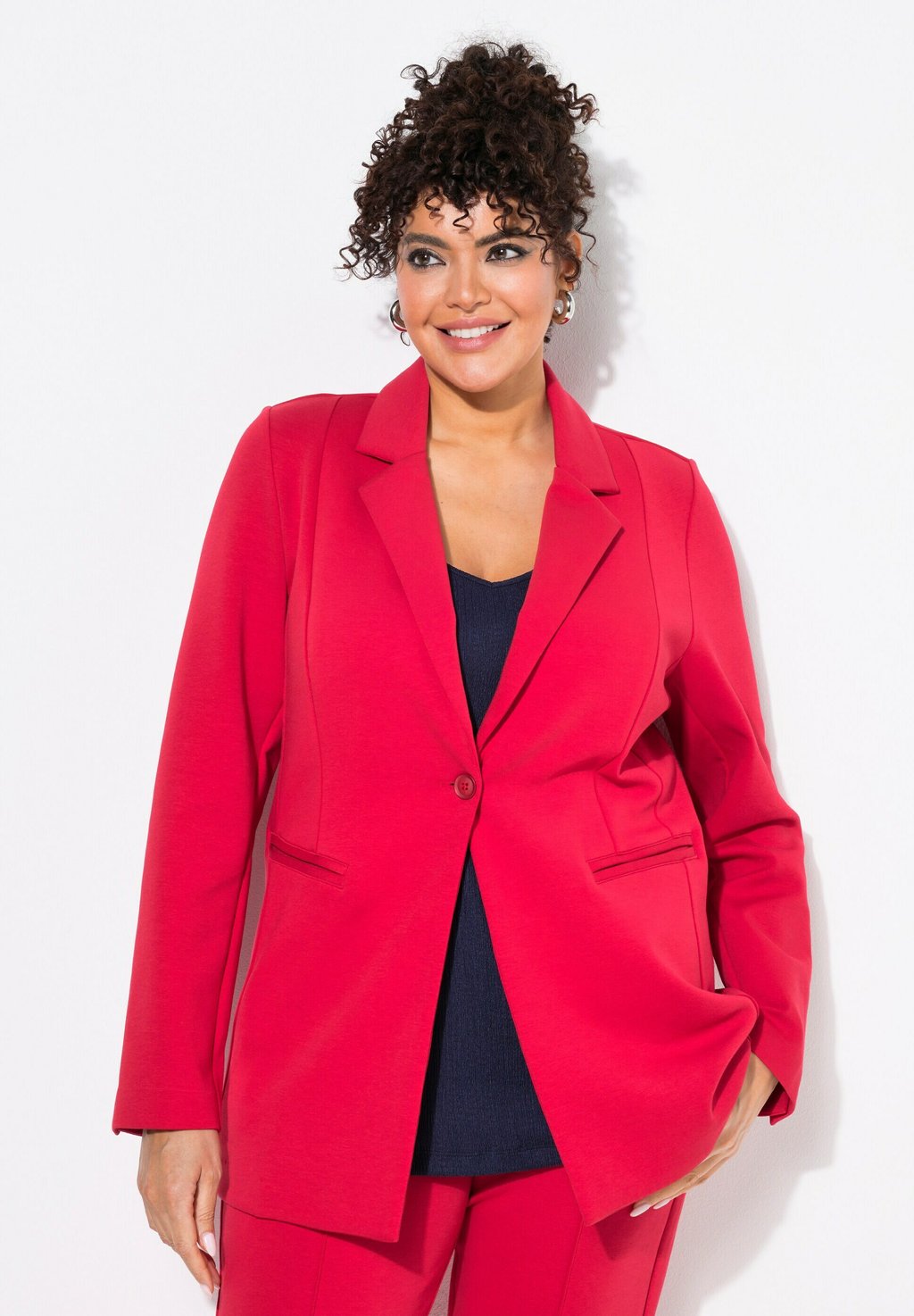 Блейзер A-LINIE REVERSKRAGEN STRETCHKOMFORT Ulla Popken, красный
Блейзер A-LINIE REVERSKRAGEN STRETCHKOMFORT Ulla Popken, красный