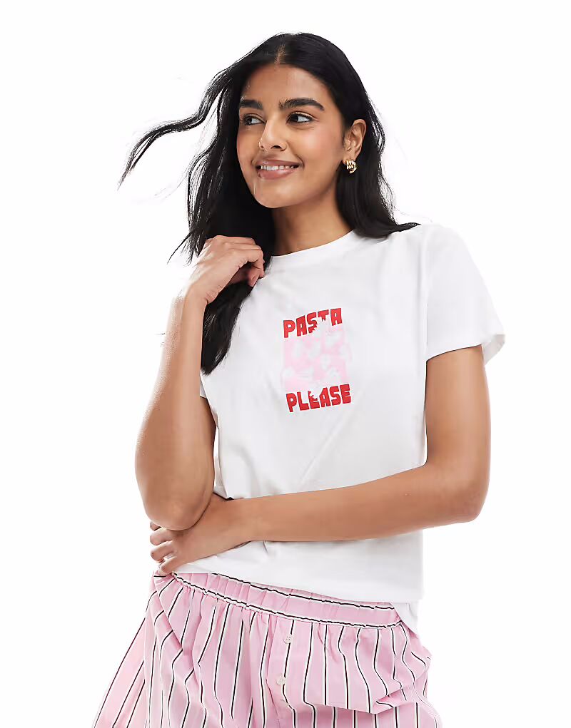 Футболка с логотипом New Look Pasta Please белого цвета
Футболка с логотипом New Look Pasta Please белого цвета