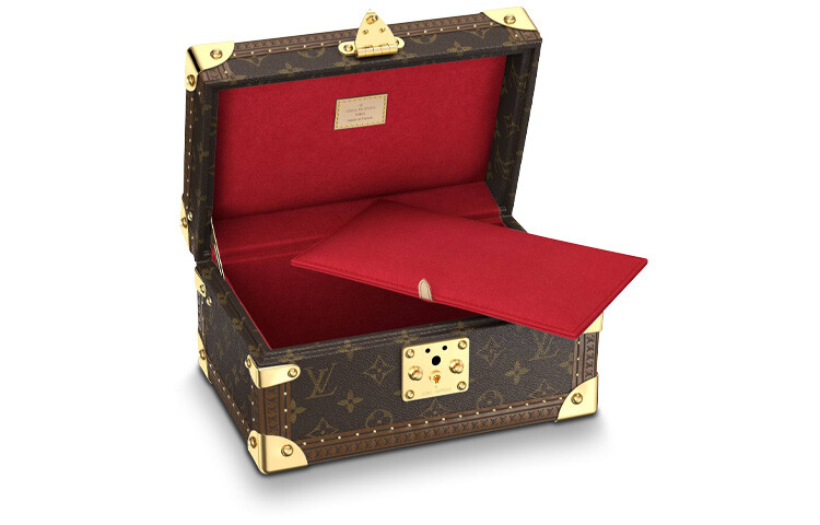 Louis Vuitton Женский твердый футляр
Louis Vuitton Женский твердый футляр