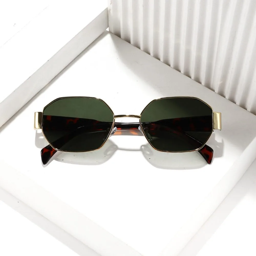 Ретро солнцезащитные очки для женщин, модные панк-очки, темно-зеленые, с защитой от УФ-излучения UV400, модные солнцезащитные очки для мужчин TYUVIVO, Silver Grey 1
Ретро солнцезащитные очки для женщин, модные панк-очки, темно-зеленые, с защитой от УФ-излучения UV400, модные солнцезащитные очки для мужчин TYUVIVO, Silver Grey 1