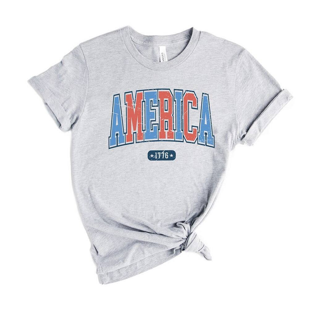 Футболка с короткими рукавами и графическим рисунком 1776 Stars Lightning Bolt Simply Sage Market, цвет Heather Grey
Футболка с короткими рукавами и графическим рисунком 1776 Stars Lightning Bolt Simply Sage Market, цвет Heather Grey