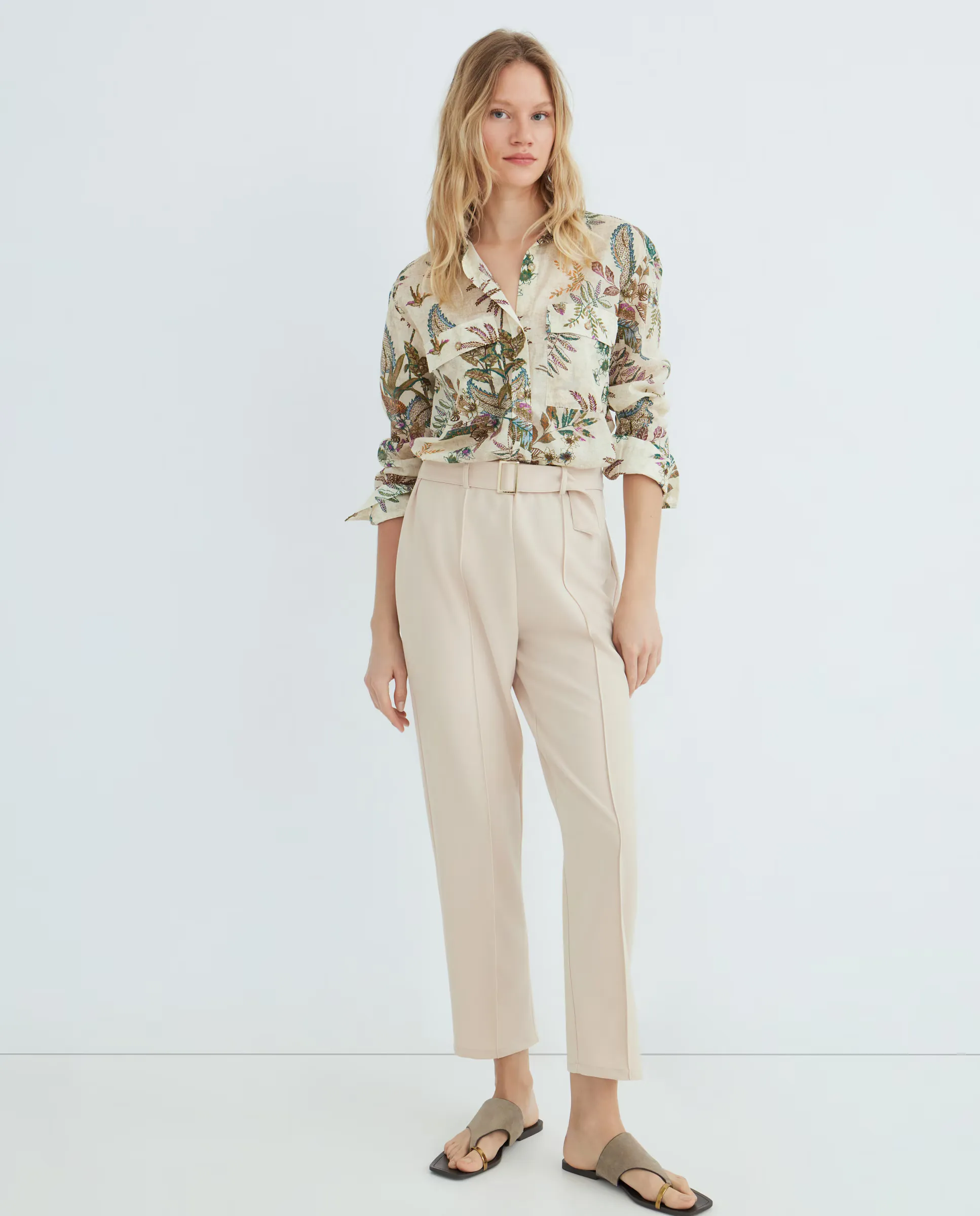 Женские брюки с резинкой однотонные Zermatt, бежевый
Женские брюки с резинкой однотонные Zermatt, бежевый