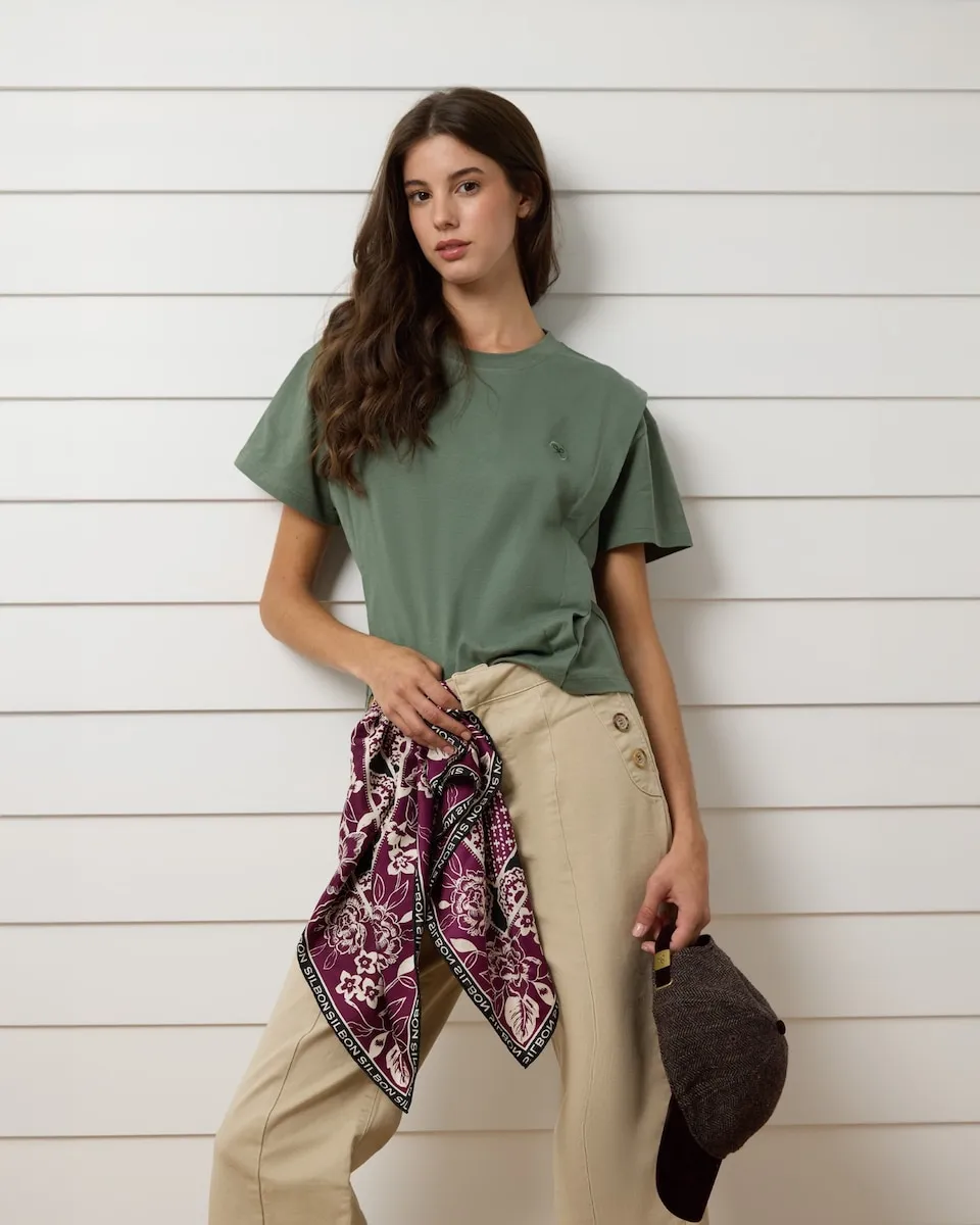 Женская футболка с погонами зелёная Silbon, зеленый
Женская футболка с погонами зелёная Silbon, зеленый