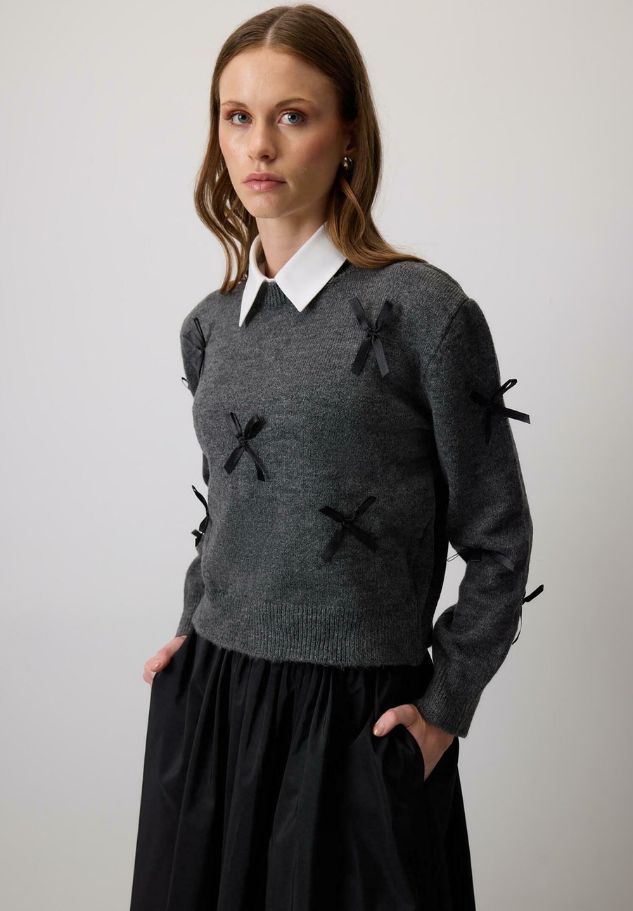 Джемпер Touché Privé Jumper, Black/Anthracite
Джемпер Touché Privé Jumper, Black/Anthracite