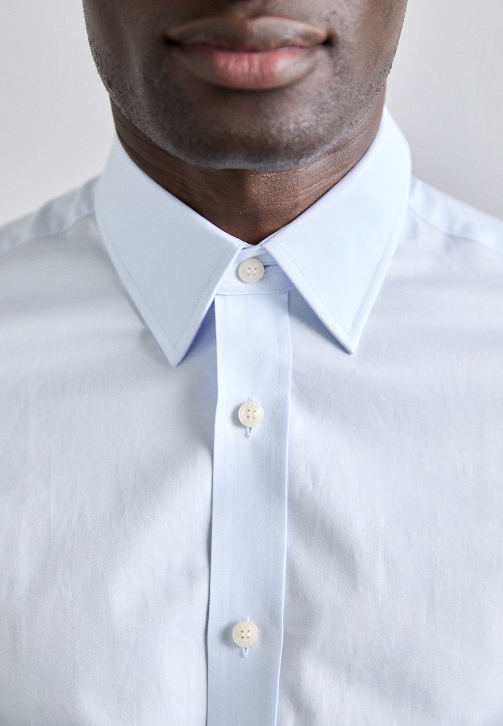 Официальная рубашка ADLEY Tiger of Sweden, светло-голубой деним
Официальная рубашка ADLEY Tiger of Sweden, светло-голубой деним