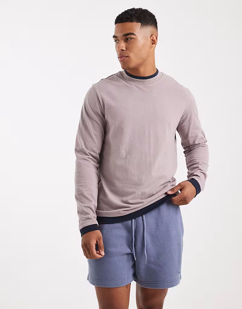 Мешковатые шорты длиной до колена в темно-синем цвете Hollister
Мешковатые шорты длиной до колена в темно-синем цвете Hollister