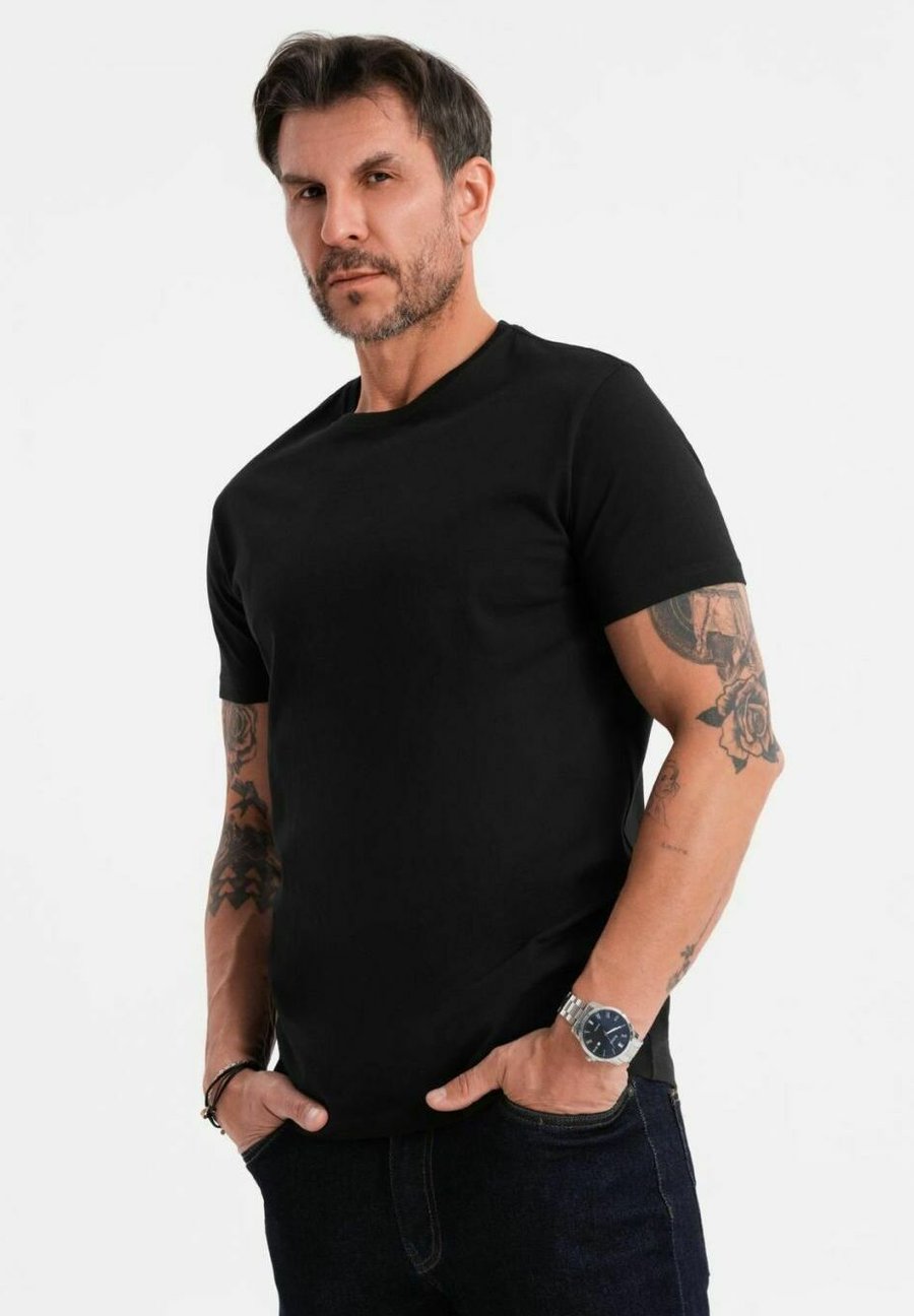 Футболка Ombre SET OF 3 , Black Black Black/Black, Черный, Футболка Ombre SET OF 3 , Black Black Black/Black
Футболка Ombre SET OF 3 , Black Black Black/Black, Черный, Футболка Ombre SET OF 3 , Black Black Black/Black