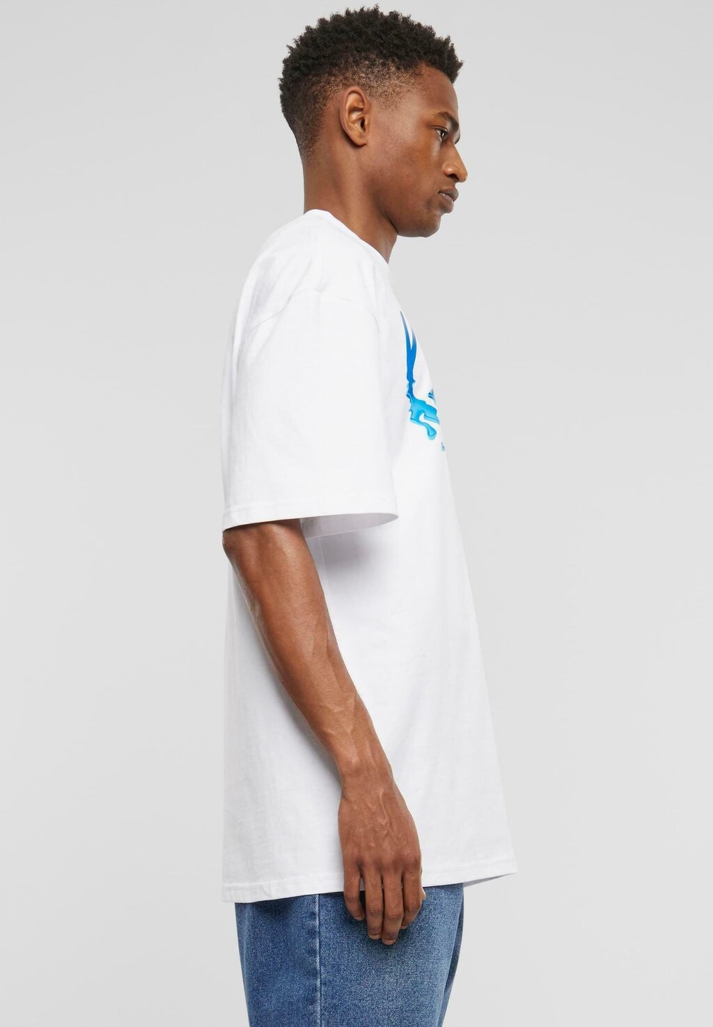 Футболка с набивным рисунком Water Signature Tee Karl Kani, белая 
Футболка с набивным рисунком Water Signature Tee Karl Kani, белая