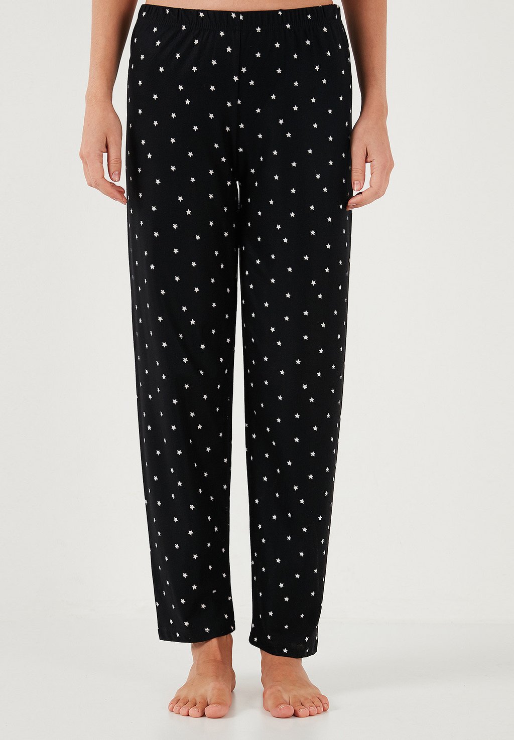 Пижамный комплект REGULAR FIT SET LELA, черный
Пижамный комплект REGULAR FIT SET LELA, черный