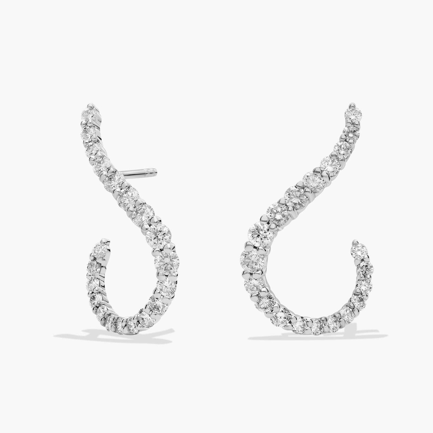 Серьги-кольца с изогнутыми спереди и сзади градуированными бриллиантами из белого золота 14 карат (4/5 карата, двойной огранки) Blue Nile
Серьги-кольца с изогнутыми спереди и сзади градуированными бриллиантами из белого золота 14 карат (4/5 карата, двойной огранки) Blue Nile