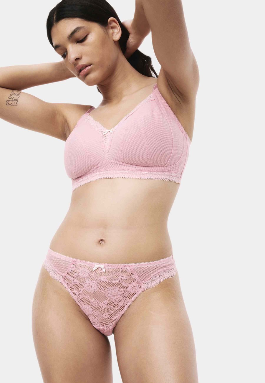 Трусы Marks & Spencer 3PK, Antique Pink/Pink
Трусы Marks & Spencer 3PK, Antique Pink/Pink