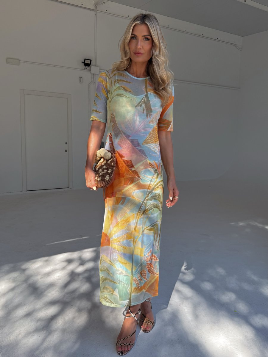 Платье Never Fully Dressed SKY SYDNEY MIDI DRESS, Blue
Платье Never Fully Dressed SKY SYDNEY MIDI DRESS, Blue