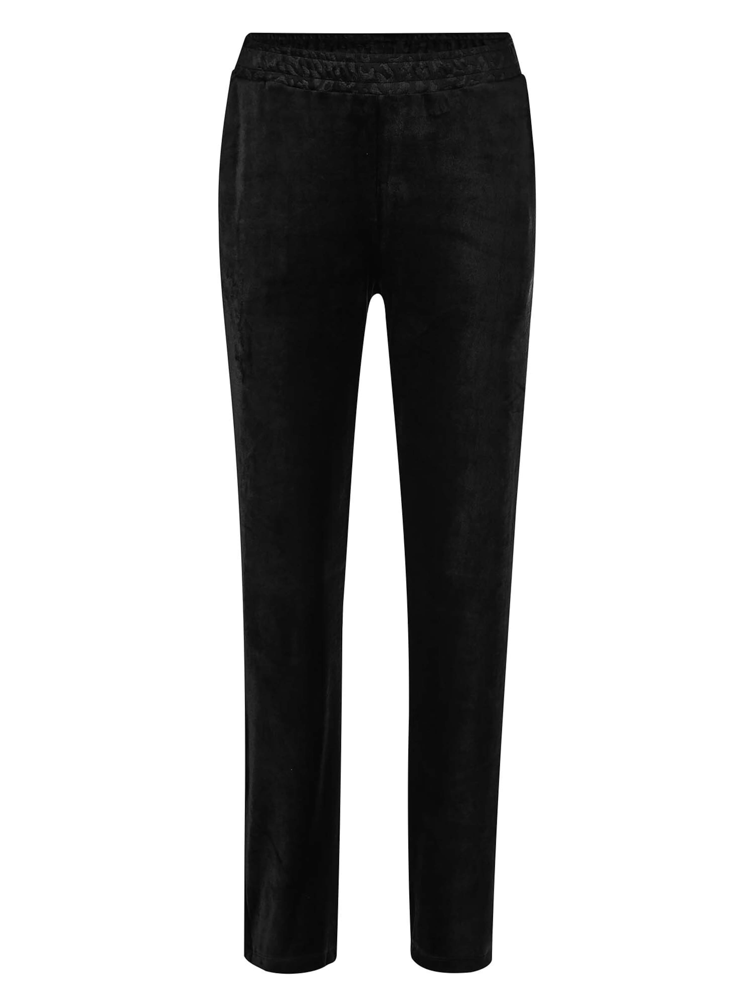 MADELEINE Брюки Regular черного цвета
MADELEINE Брюки Regular черного цвета